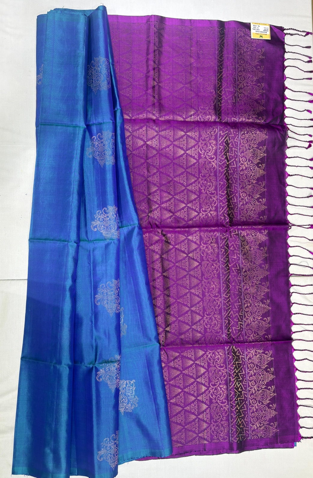 Borderless Soft Silks