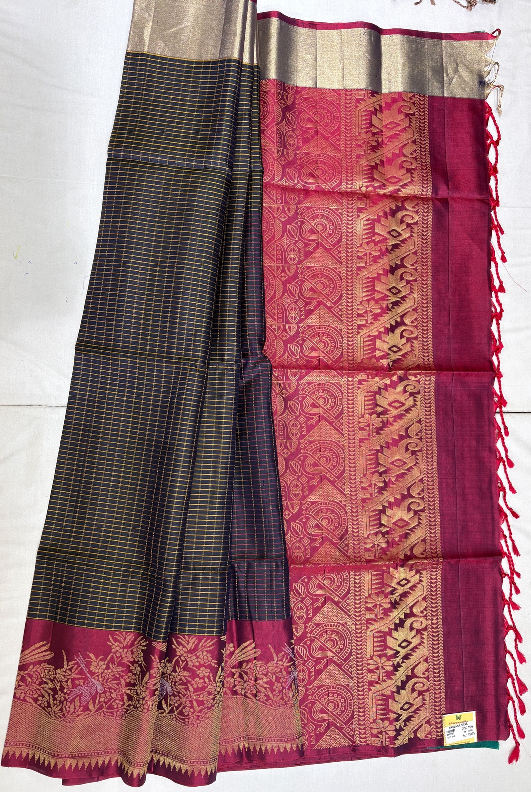 With Border Soft Silks